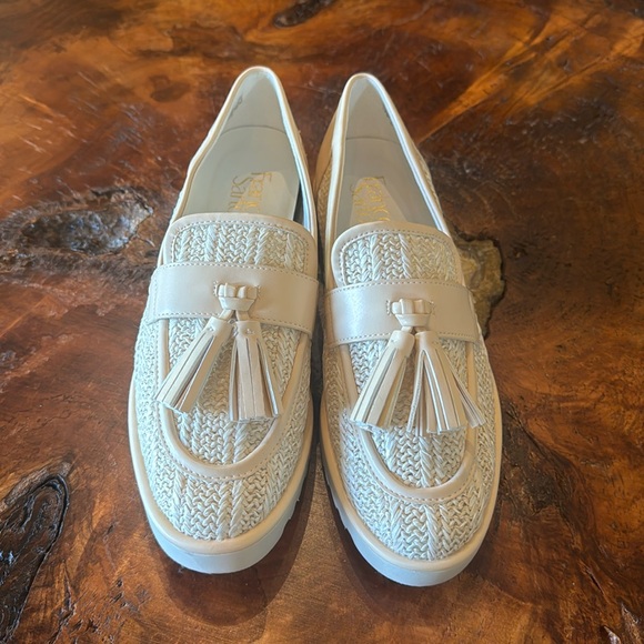 New Franco Sarto beige Rattan slip on loafers 7.5 - Picture 1 of 8
